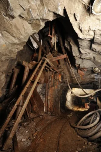 Prohlídka grafitových dolů