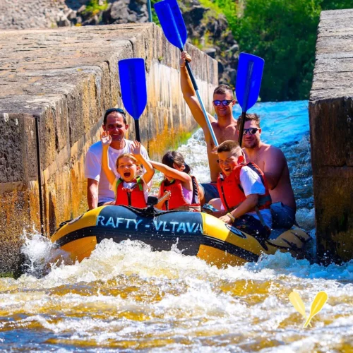 Jednodenní vodácký výlet ─ Č. Krumlov - Boršov nad Vltavou (35 km)