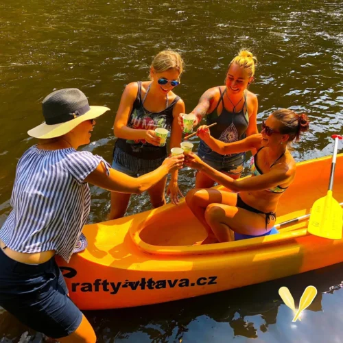 Jednodenní vodácký výlet ─ Č. Krumlov - Boršov nad Vltavou (35 km)